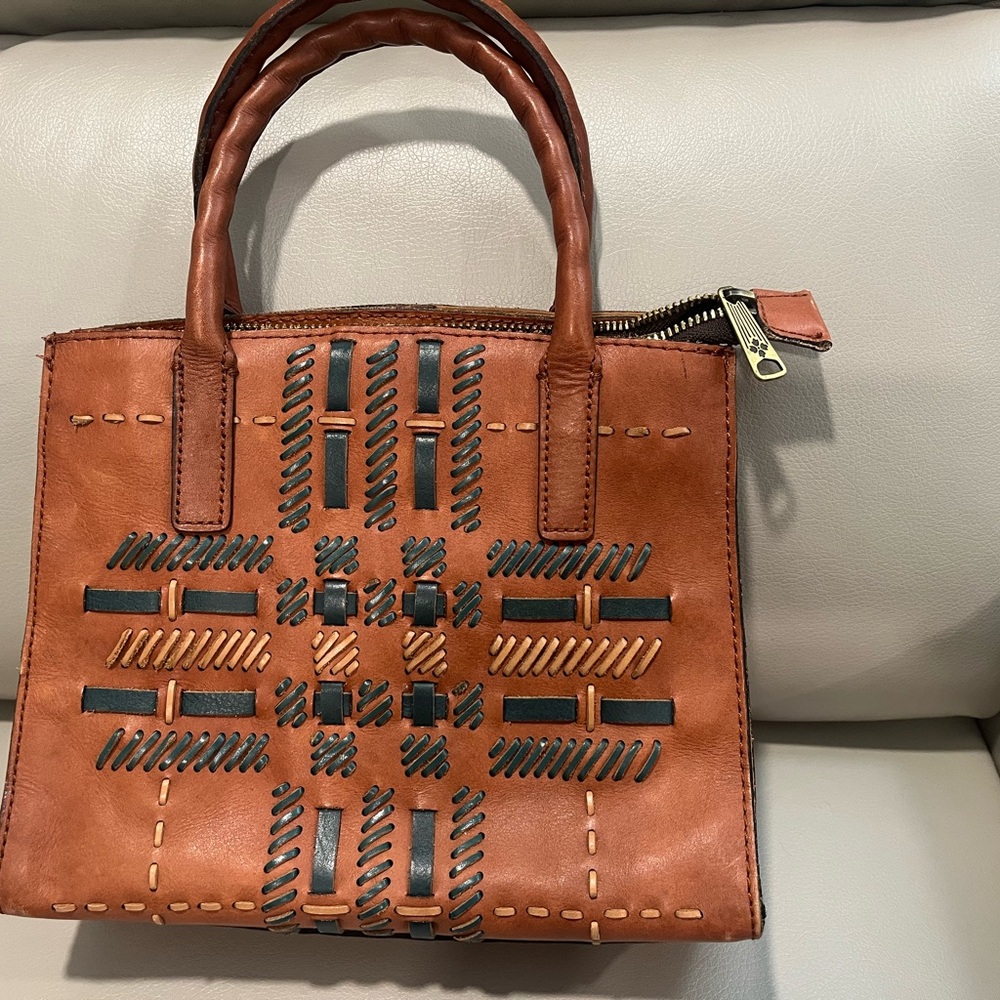 Patricia Nash Crossbody no strap small woven bag